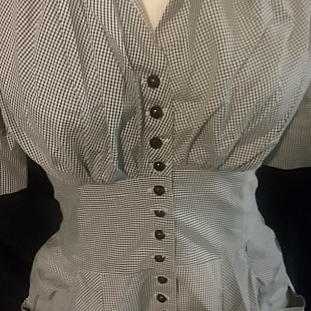 Dress - Picture 2 of 7